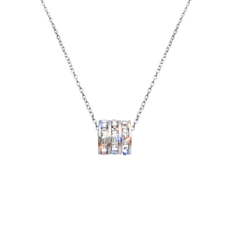 Pendant Necklace in Pakistan