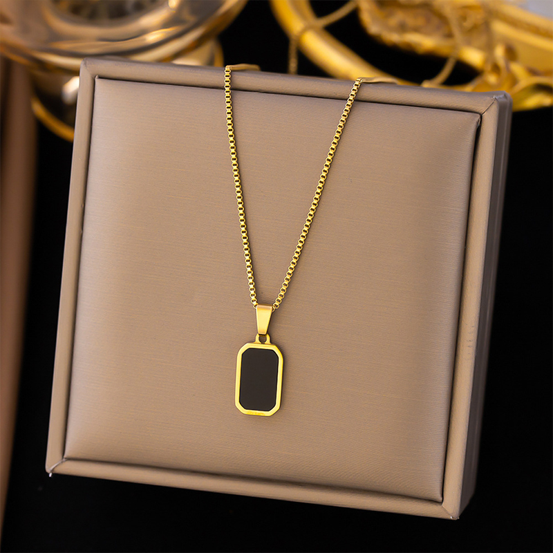 Squared Onyx