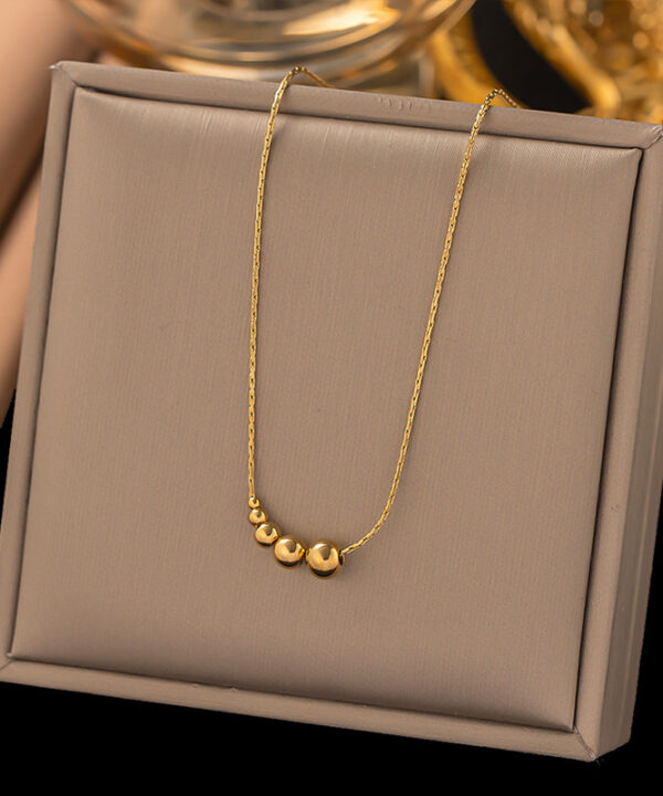 Pendant Necklace in Pakistan
