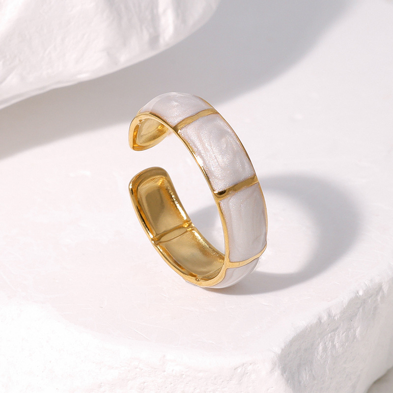 White Bamboo Ring