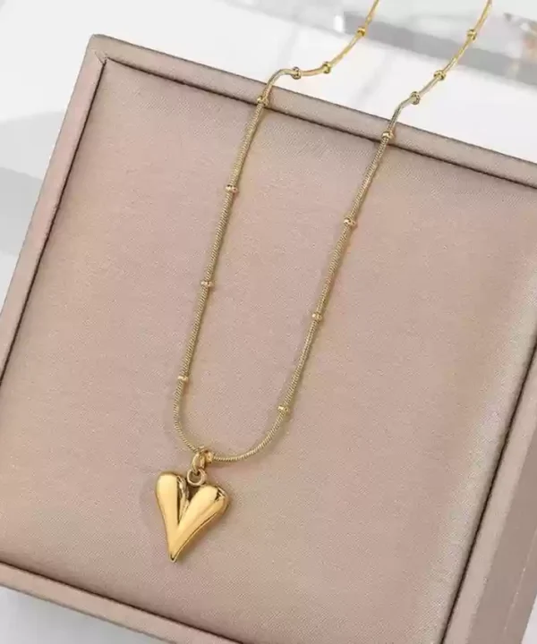 pendant necklace in Pakistan