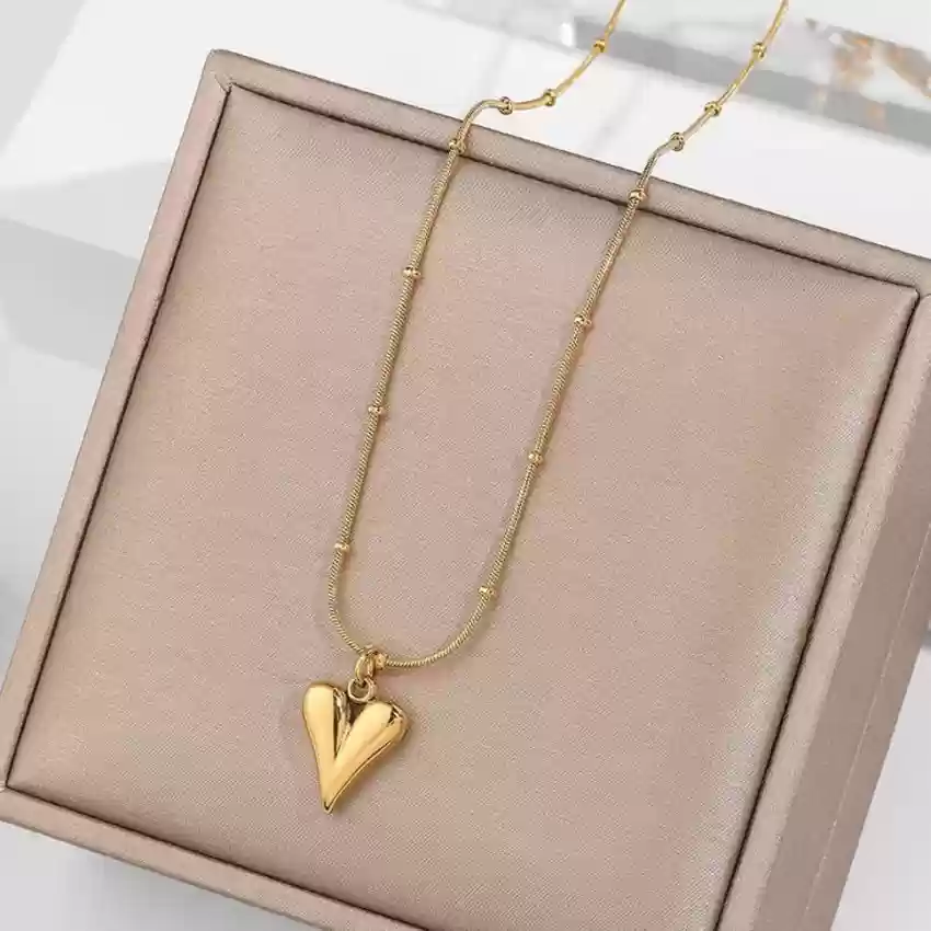 pendant necklace in Pakistan