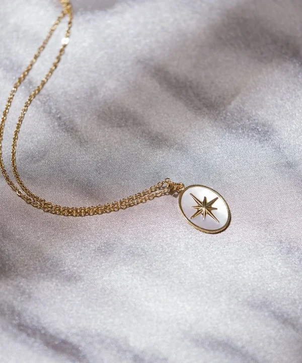 Pendant Necklace in Pakistan