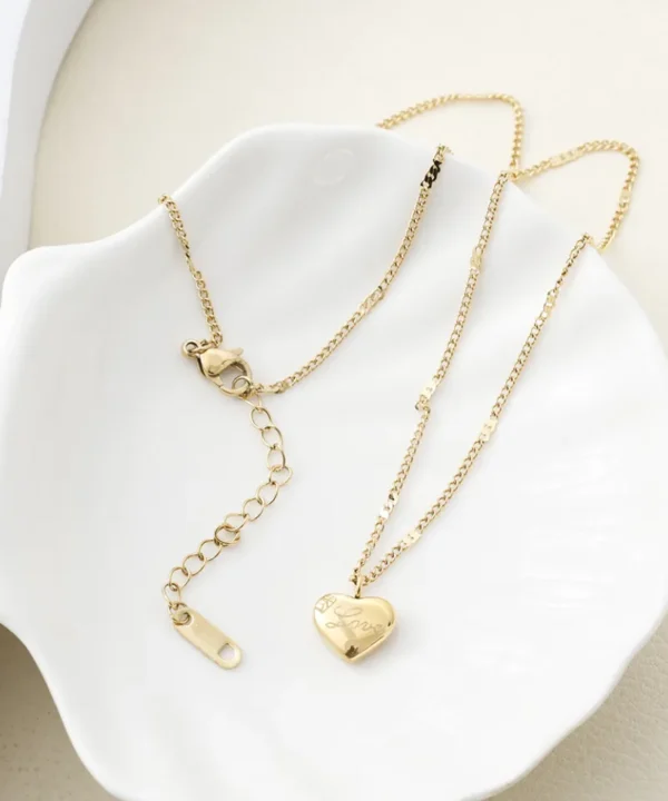 pendant necklace in Pakistan